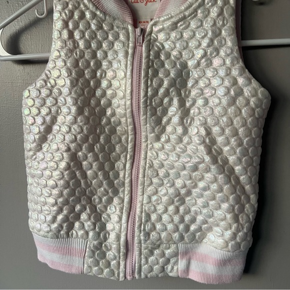Girls Cat & Jack Iridescent Bubble Vest - Picture 2 of 9